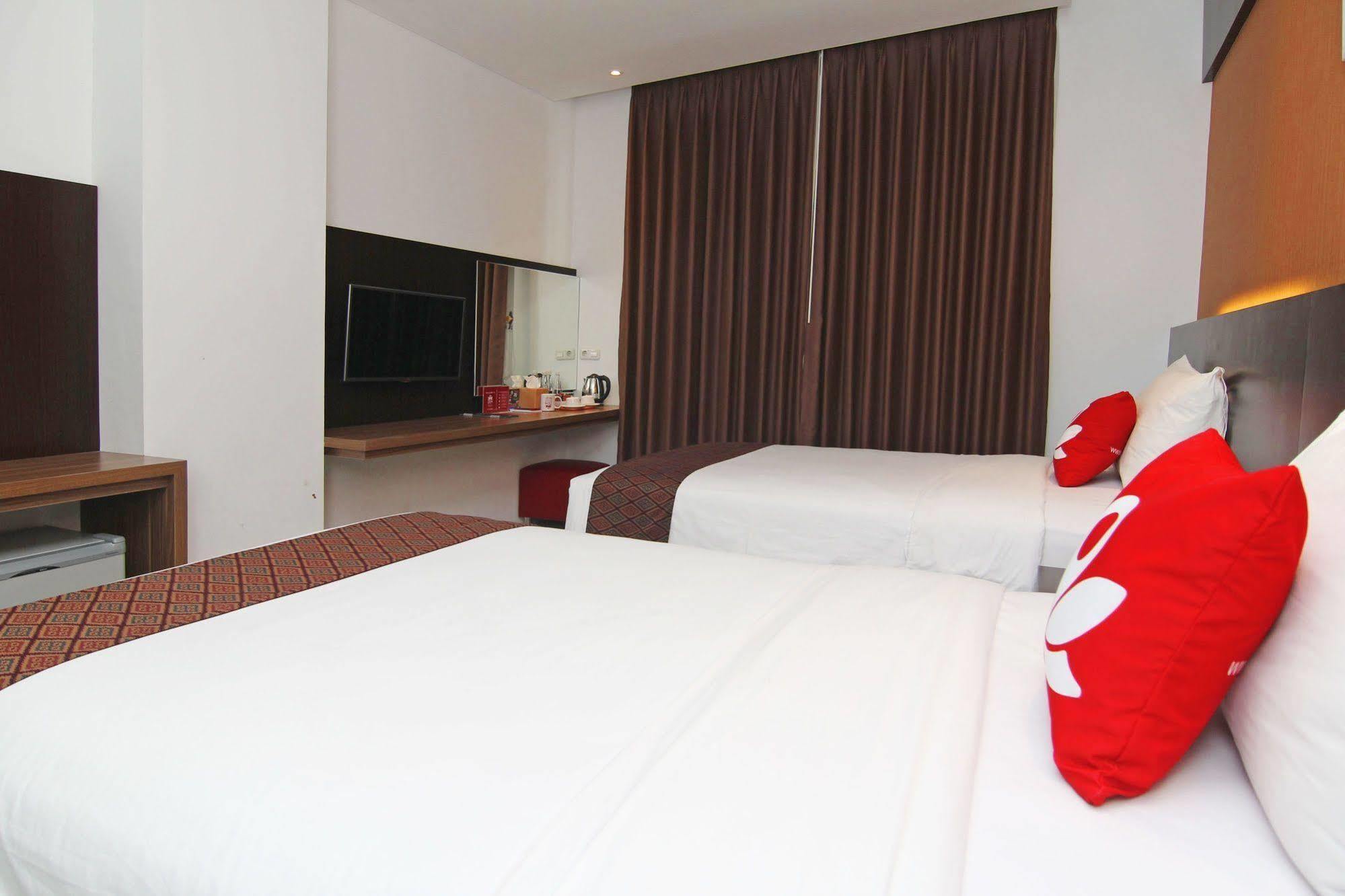 Zen Premium Near Rumah Mode บันดุง ภายนอก รูปภาพ