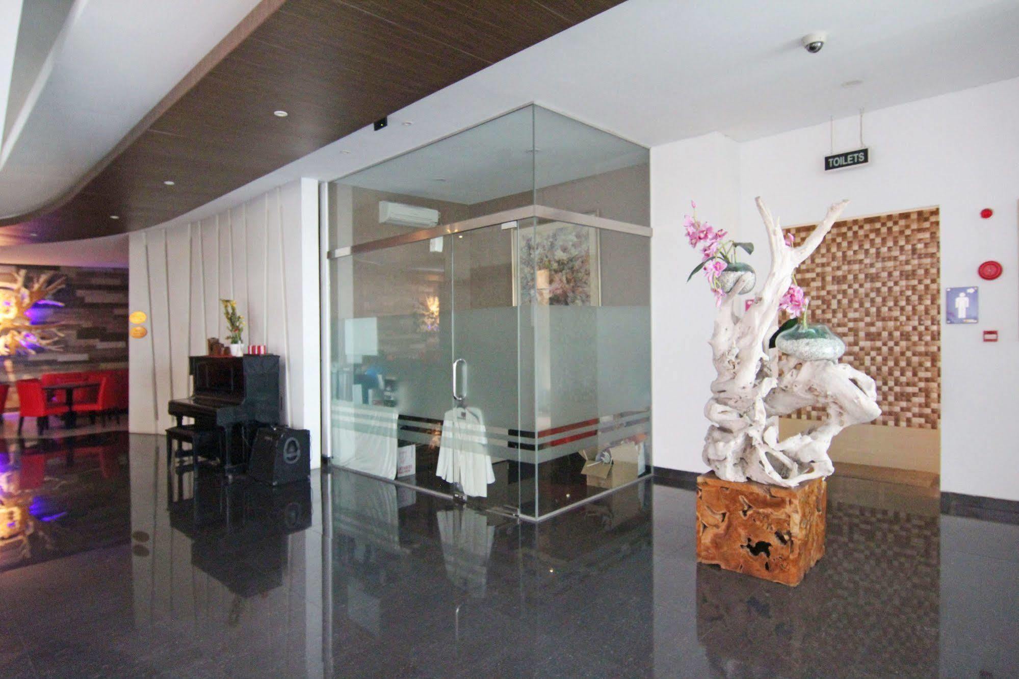 Zen Premium Near Rumah Mode บันดุง ภายนอก รูปภาพ